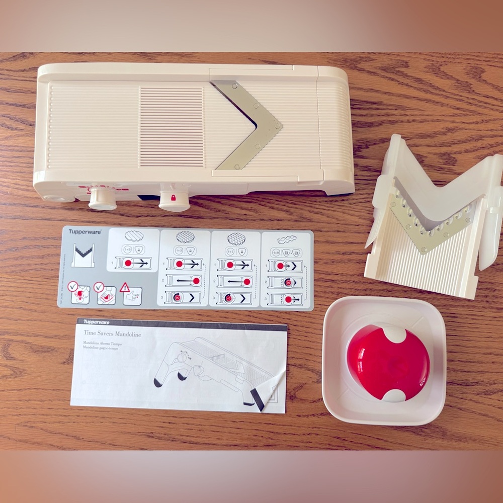 Tupperware Mandoline Slicer Set